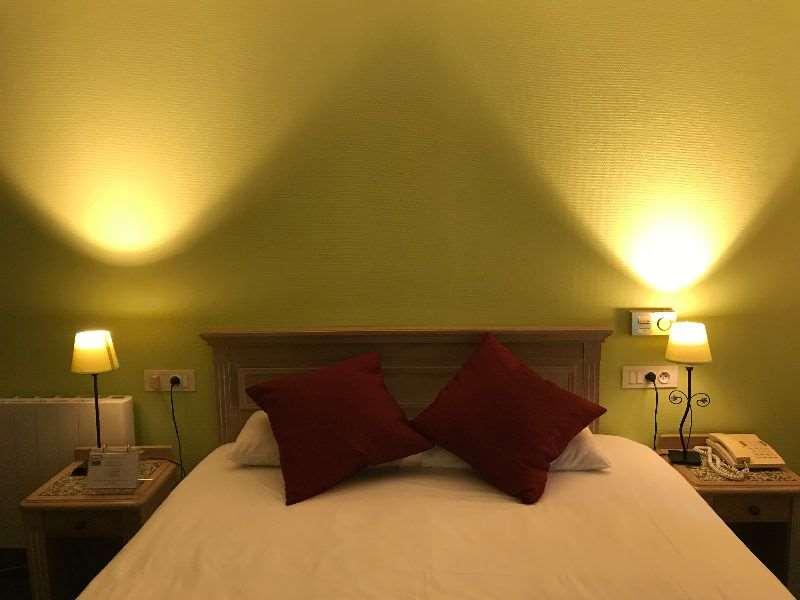 Brit Hotel Aux Sacres Reims, Centre Historique Habitación foto